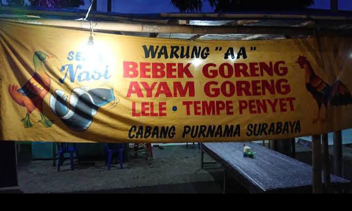 Warung Lalapan AA.  (Foto: Wahyu Ardani / Google Map)