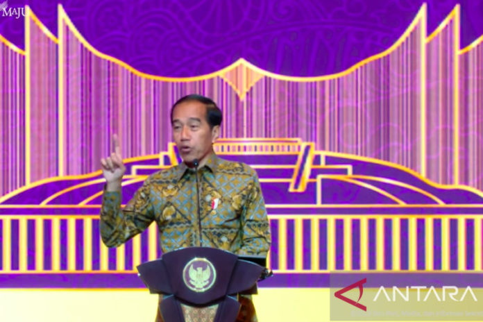 Tangkap layar - Presiden Joko Widodo memberikan sambutan dalam Pertemuan Tahunan Industri Jasa Keuangan 2023 di Jakarta, Senin (6/2/2023). (ANTARA/Indra Arief)