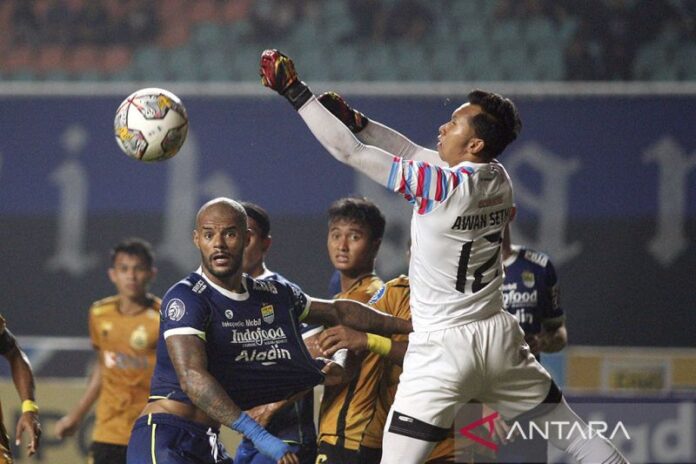 Persib Bandung Lawan Bhayangkara FC