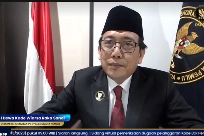 Tangkapan layar-Anggota DKPP I Dewa Kade Wiarsa Raka Sandi. (29/03/2023) (Antara/Boyke Ledy Watra)