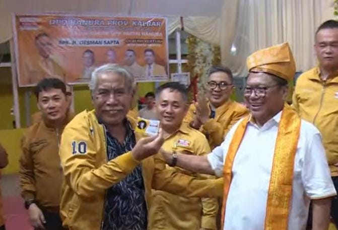 Mantan Bupati Kabupaten Sambas dua periode, Burhanudin A Rasyid resmi bergabung ke Partai Hanura. (Istimewa)