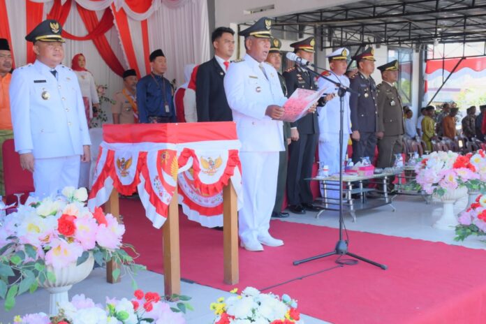 Bupati Kayong Utara, Citra Duani memimpin upacara peringatan HUT Kemerdekaan RI ke-78, Kamis (17/8/2023). (Istimewa)