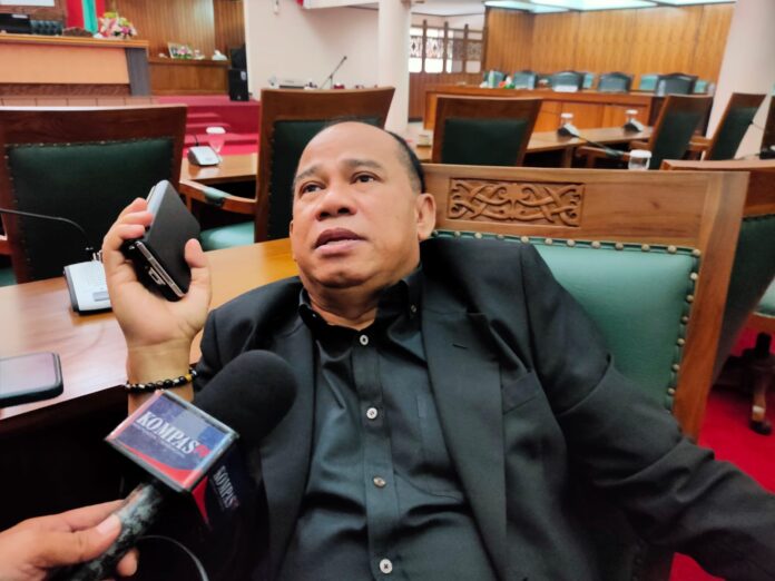 Ketua Komisi V DPRD Kalbar, Heri Mustamin. (Insidepontianak.com/Andi Ridwansyah)