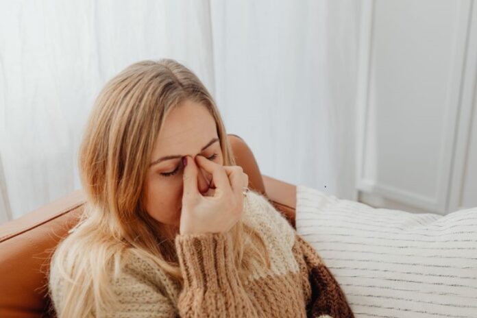 Sinusitis adalah peradangan di lapisan sinus yang umumnya ditandai dengan pilek, hidung tersumbat, dan nyeri di area wajah. (Foto: Ilustrasi/pexels.com)