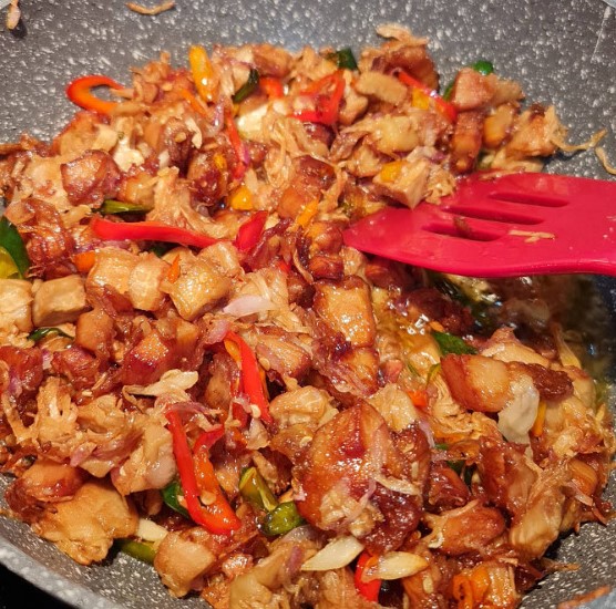Rasa mandai gurih dilidah dan saat digigit layaknya daging, menjadi alternatif pengganti lauk makan. (Foto: Instagram @dapurnyagendhis)
