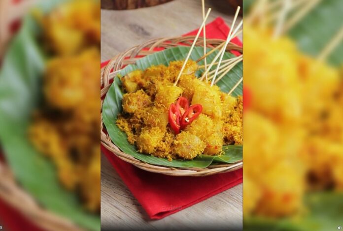 Sate Jebred Kikil Sapi Dengan Serundeng Kelapa Menggugah Selera