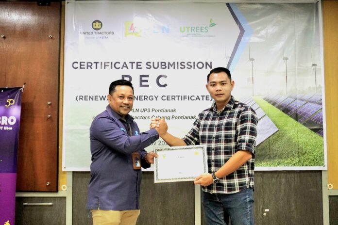 PLN Kalbar layani permintaan Renewable Energy Certificate (REC) PT United Tractors. (Istimewa)